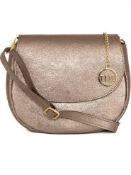 Mia Tomazzi Skórzana torebka w kolorze jasnoróżowym - 23 x 19 x 8 cm rozmiar: onesize. Różowe torebki klasyczne damskie Mia Tomazzi, bez wzorów, z materiału, bez dodatków. Za 217.99 zł.