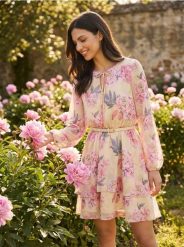 Sukienka mini w kwiaty z paskiem - wielobarwny. Sukienki damskie Sinsay, l, bez wzorów, bez kołnierzyka, bez ramiączek, mini. Za 59.99 zł.