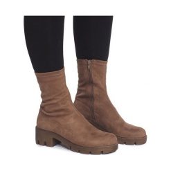 Zamszowe Botki BG-53. Zielone botki damskie ButyModne, z zamszu, klasyczne, bez obcasa, na obcasie, bez zapięcia. Za 69.00 zł.