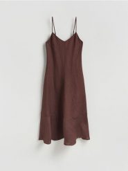 Sukienka z lnem - ciemnobrązowy. Brązowe sukienki damskie Reserved, l, bez wzorów, z wiskozy, bez kołnierzyka, bez ramiączek. Za 159.99 zł.