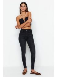 Trendyol Dżinsy - Skinny fit - w kolorze czarnym rozmiar: 44. Czarne jeansy damskie Trendyol, z podwyższonym stanem. Za 127.65 zł.