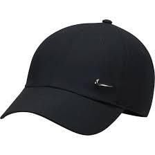 Czapka z daszkiem Nike Dri-Fit Club Unstructured Metal Swoosh. Czarne czapki męskie Nike, bez wzorów, sportowe. Za 99.00 zł.