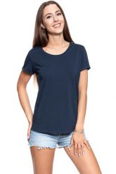 MUSTANG T SHIRT DAMSKI Alina C Embro Blue Nights 1009061 4085. Niebieskie t-shirty damskie Mustang, s, bez wzorów, bez kołnierzyka. W wyprzedaży za 39.99 zł.