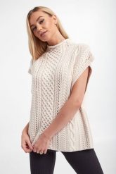 Sweter wełniany JOOP!. Swetry klasyczne damskie Joop!, z wełny, bez kołnierzyka. W wyprzedaży za 528.57 zł.