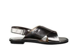 Sandały Calvin Klein Tonya Metallic Box Steel 098072, Srebrny, Skóra naturalna - 37. Szare sandały damskie CALVIN KLEIN, bez wzorów, ze skóry ekologicznej, bez obcasa, na płaskiej podeszwie. W wyprzedaży za 179.10 zł.