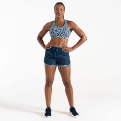 Damskie spodenki sportowe 2 w 1 Sprint Up. Niebieskie spodenki sportowe damskie Dare 2b, do biegania. W wyprzedaży za 69.99 zł.