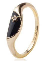 Pandora Pozłacany pierścionek z cyrkoniami rozmiar: 52. Żółte pierścionki damskie Pandora, z cyrkonią, metalowe. Za 217.99 zł.