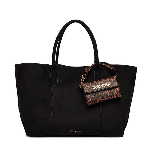 Torebka Steve Madden. Czarne torebki klasyczne damskie Steve Madden, bez wzorów, bez dodatków. Za 465.99 zł.