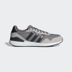Buty Run 60s 4.0. Czarne buty trekkingowe męskie Adidas, bez zapięcia, trekkingowe. Za 259.00 zł.