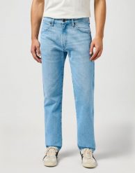 MESKIE SPODNIE WRANGLER FRONTIER FROST 112362448. Spodnie materiałowe męskie Wrangler, bez wzorów, z jeansu. Za 219.99 zł.