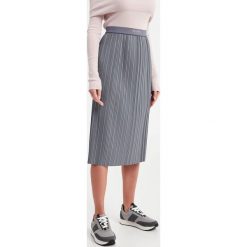 Spódnica plisowana Kabir MAX MARA LEISURE. Spódniczki damskie Max Mara Leisure, s, bez wzorów. W wyprzedaży za 407.57 zł.