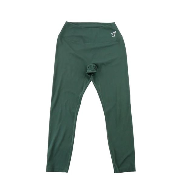 Second life - Legginsy damskie treningowe 7/8 zielone - Stan bardzo dobry. Zielone legginsy damskie Gymshark, m, bez wzorów, z materiału, na fitness i siłownię. Za 85.16 zł.