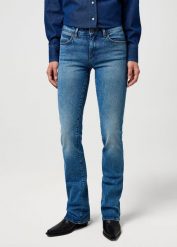 DAMSKIE SPODNIE WRANGLER BOOTCUT RUSTLER WASH 112373180. Spodnie materiałowe damskie Wrangler, bez wzorów, z jeansu. Za 219.99 zł.