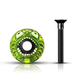 Czapka górna Riesel Design Stem Monster. Zielone czapki męskie RIESEL DESIGN, bez wzorów, z materiału. Za 151.50 zł.