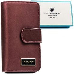 Fioletowy portfel damski ze skóry naturalnej i ekologicznej zamykany na zatrzask i suwak PTN PS116-HNL Peterson. Fioletowe portfele damskie Peterson, bez wzorów, ze skóry. Za 129.99 zł.