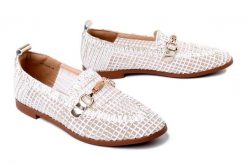 Artiker Relaks 58C0656 Biało-Złoty, półbuty damskie. Białe półbuty damskie Artiker Relaks, bez wzorów, bez obcasa. Za 239.90 zł.