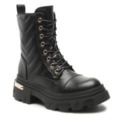 Trzewiki DeeZee. Czarne botki damskie DeeZee, bez obcasa, na płaskiej podeszwie, bez zapięcia. Za 159.99 zł.