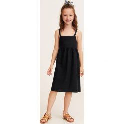 Mango Kids - Sukienka dziecięca Linen 116-164 cm. Czarne sukienki dziewczęce Mango Kids, bez wzorów, ze lnu, casualowe, bez ramiączek. W wyprzedaży za 59.90 zł.