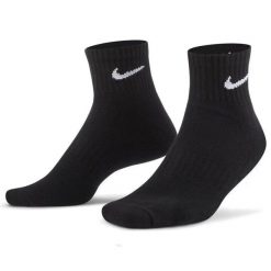 Skarpety Nike Everyday Cushioned Ankle. Czarne skarpetki damskie Nike, bez wzorów. Za 91.95 zł.