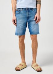 MESKIE SPODENKI WRANGLER TEXAS SHORTS PRAIRIE ROSE 112362505. Czerwone szorty męskie Wrangler, bez kołnierzyka. Za 169.99 zł.