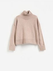 Wełniany sweter - beżowy. Brązowe swetry klasyczne damskie Reserved, l, z dzianiny, bez kołnierzyka. Za 259.99 zł.