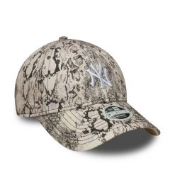 Czapka z daszkiem New Era femme New York Yankees 9Forty. Szare czapki z daszkiem damskie New Era, bez wzorów, z bawełny. Za 153.00 zł.