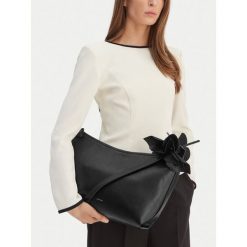 Torebka GINO ROSSI. Czarne torebki klasyczne damskie Gino Rossi, bez wzorów, bez dodatków. Za 229.99 zł.