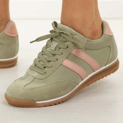Khaki sportowe półbuty damskie McArthur Ma258w. Brązowe półbuty damskie McArthur, bez wzorów, z dresówki, eleganckie, z okrągłym noskiem, bez obcasa, na płaskiej podeszwie. Za 219.00 zł.