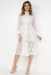 Biała Sukienka Eudoreia. Białe sukienki damskie Born2be, m, z aplikacjami, z bawełny, boho, bez kołnierzyka, bez ramiączek, maxi, rozkloszowane. W wyprzedaży za 223.99 zł.