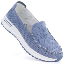 Skórzane mokasyny na grubej podeszwie ażurowe niebieskie Jezzi 9793. Niebieskie mokasyny damskie Jezzi, ze skóry. Za 179.99 zł.