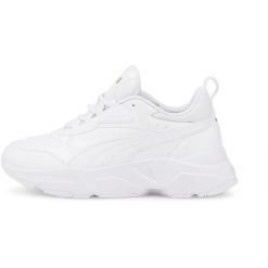 Buty damskie sportowe Puma CASSIA SL. Białe buty sportowe na co dzień damskie Puma, bez wzorów, z gumy, trekkingowe. W wyprzedaży za 248.00 zł.