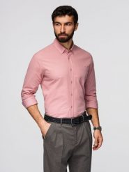Męska koszula bawełniana REGULAR FIT z kieszenią - różowa V3. Czerwone koszule męskie Ombre Clothing, m, bez wzorów, z bawełny, bez kołnierzyka, bez ramiączek. Za 189.99 zł.