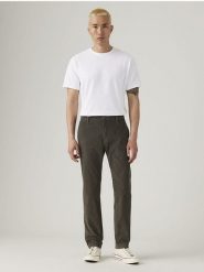 Levi's Spodnie chino w kolorze brązowym rozmiar: W32/L34. Brązowe spodnie materiałowe męskie Levi's, bez wzorów. Za 161.73 zł.