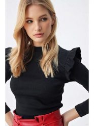 Trend Alacati Sweter w kolorze czarnym rozmiar: M. Czarne swetry klasyczne damskie Trend Alacati, m, bez kołnierzyka. Za 48.39 zł.