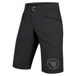Szorty Endura SingleTrack II. Czarne szorty męskie ENDURA, bez wzorów. W wyprzedaży za 289.99 zł.