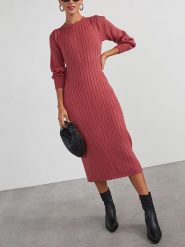 Milan Kiss Sukienka w kolorze szaroróżowym rozmiar: XL. Różowe sukienki damskie Milan Kiss, xl, bez wzorów, prążkowane, bez kołnierzyka, bez ramiączek, midi. Za 227.85 zł.
