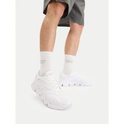 Buty do biegania Reebok. Białe obuwie do biegania damskie Reebok. Za 389.99 zł.