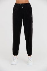JUICY COUTURE Czarne damskie spodnie dresowe Lilian Jogger, Rozmiar XS. Czarne spodnie dresowe damskie Juicy Couture, s, bez wzorów, z dresówki. W wyprzedaży za 259.99 zł.