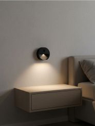 Ścienna lampka nocna LED - czarny. Czarne koszule nocne damskie Sinsay, bez wzorów. Za 13.99 zł.