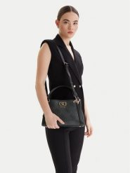 Guess Torebka Karnilla Logo HWOS99 01060 Szary. Szare torebki klasyczne damskie Guess, z aplikacjami, ze skóry, bez dodatków. Za 639.99 zł.