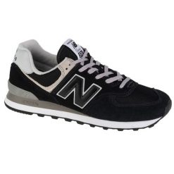 Buty New Balance ML574EVB czarne. Czarne buty sportowe na co dzień męskie z gumy, bez zapięcia. Za 822.14 zł.
