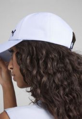 Czapka z daszkiem ESS Metal PUMA Cat PUMA Cool Weather Blue. Niebieskie czapki męskie Puma, bez wzorów, z materiału, klasyczne. Za 95.85 zł.