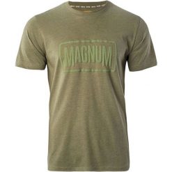 Koszulka męska Magnum Essential T-Shirt 2.0 - oliwkowa, Rozmiar XXXL. Zielone t-shirty męskie MAGNUM, m, bez wzorów, z bawełny, bez kołnierzyka. Za 39.99 zł.
