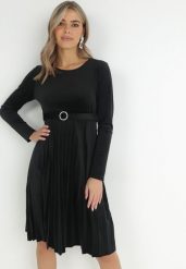 Czarna Welurowa Sukienka z Paskiem i Plisowanym Dołem Yazola. Czarne sukienki damskie Born2be, m, bez wzorów, z tkaniny, eleganckie, bez kołnierzyka, bez ramiączek, midi, plisowane. W wyprzedaży za 95.99 zł.