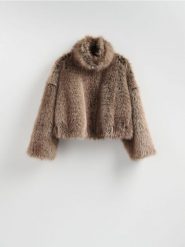 Kurtka z imitacji futra - brązowy. Brązowe kurtki damskie Reserved, l, bez wzorów, bez kaptura. Za 329.99 zł.