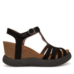 Sandały Fly London. Czarne sandały damskie Fly London, bez wzorów, bez obcasa, na koturnie. Za 429.99 zł.