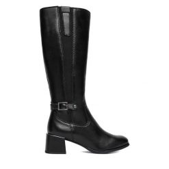 Kozaki Lasocki. Czarne kozaki damskie Lasocki, bez obcasa, na słupku. Za 419.99 zł.