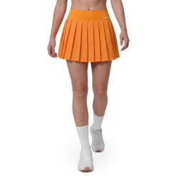 Damskie spódnico-spodenki tenisowe Siroko Flow Femme-W Orange. Brązowe szorty damskie SIROKO, bez wzorów, z materiału, z podwyższonym stanem. Za 211.00 zł.
