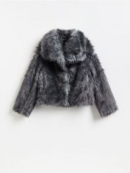 Kurtka z imitacji futra - ciemnoszary. Szare kurtki damskie Reserved, l, bez wzorów, bez kaptura. Za 329.99 zł.