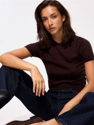 Sweter z wełną i modalem - brązowy. Brązowe swetry klasyczne damskie Reserved, l, z wełny, bez kołnierzyka. Za 119.99 zł.